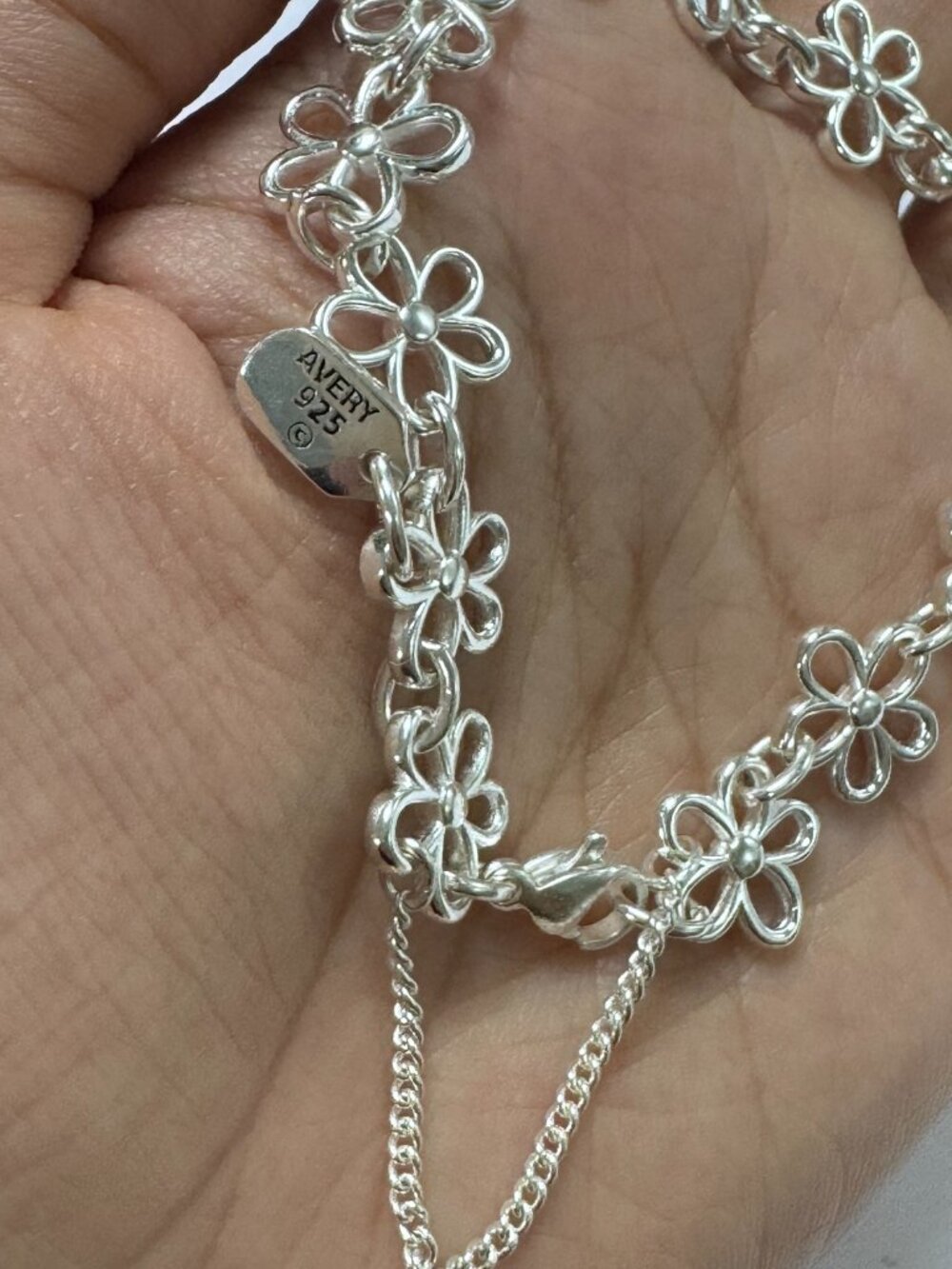 James Avery Daisy Charm Bracelet Charm birthday gift Bracelet Large is 8 1/8 Inc